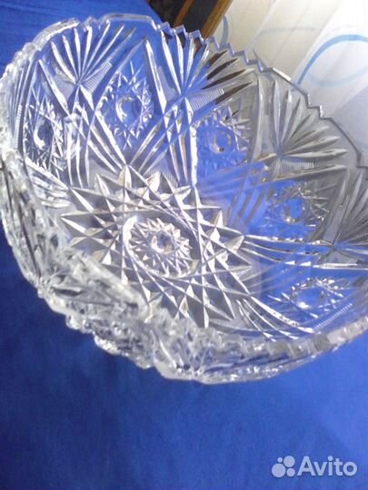 Хрустальная ваза