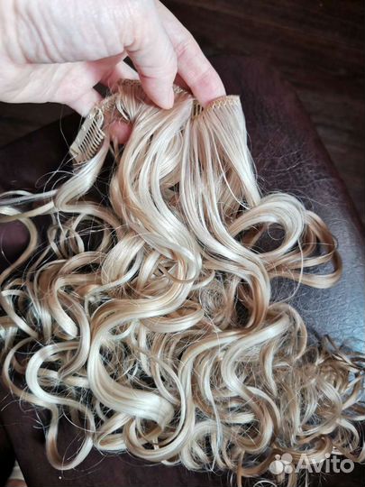 Волосы накладные на заколках