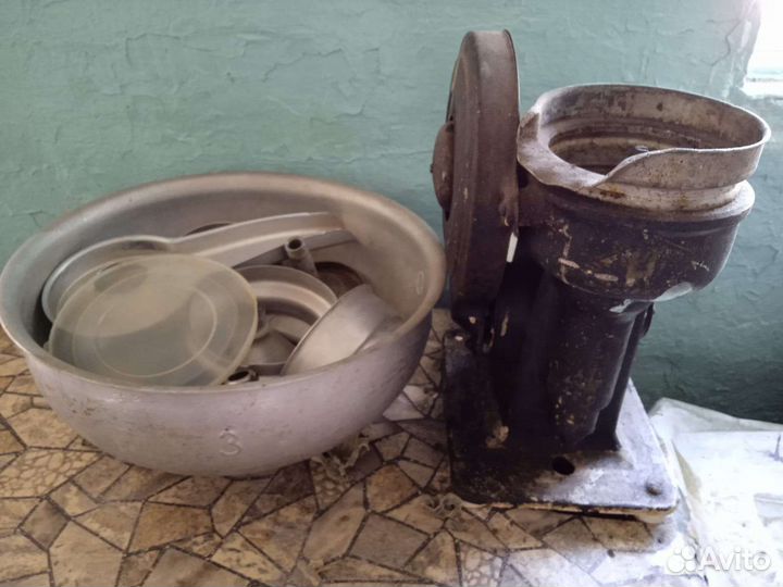 Сепаратор ручной Волга