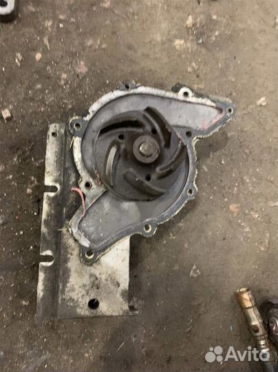 Помпа Audi A6 (C6 4F) 2005-2008
