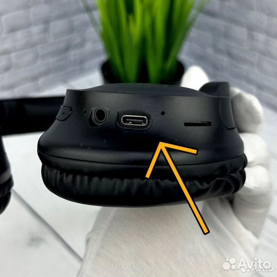 Беспроводные наушники JBL накладные