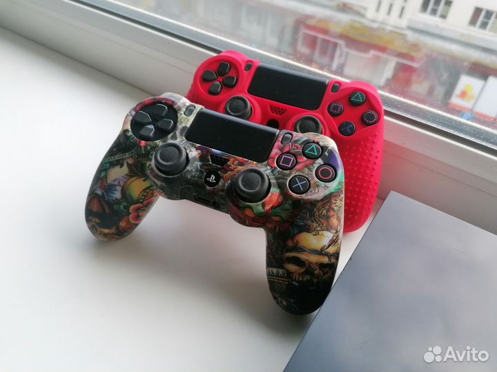 PS4 500gb + 2 джойстика