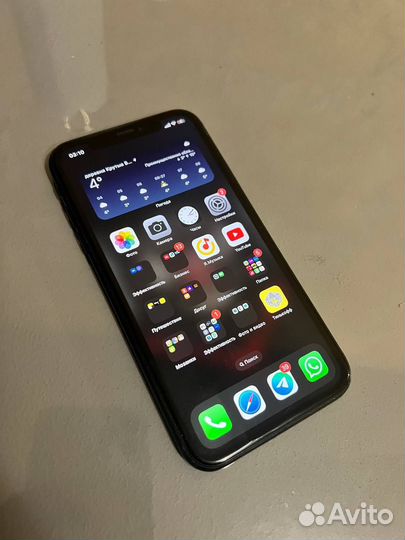 iPhone Xr, 64 ГБ