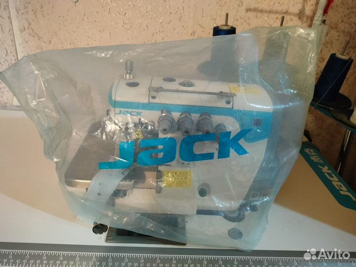 Оверлок jack e4s