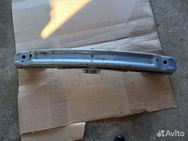 Усилитель переднего бампера Рено Лагуна 2