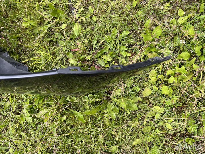 Бампер передний toyota auris