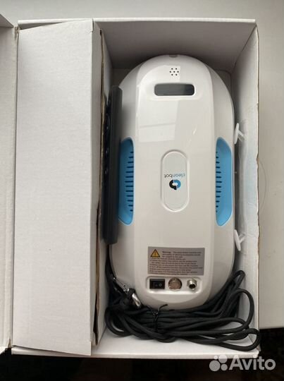 Робот мойщик окон