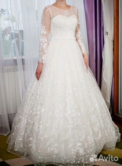 Платье свадебное