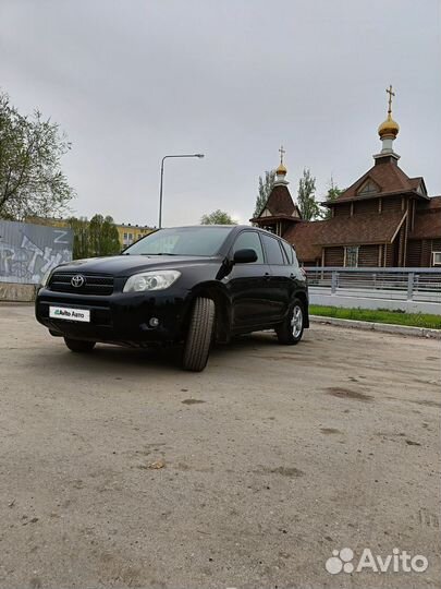 Toyota RAV4 2.0 AT, 2006, 252 000 км