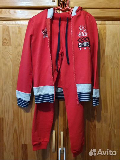 Новый Спортивный Костюм, размер 140