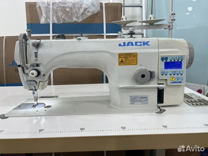 Швейная машина jack shirley IIE