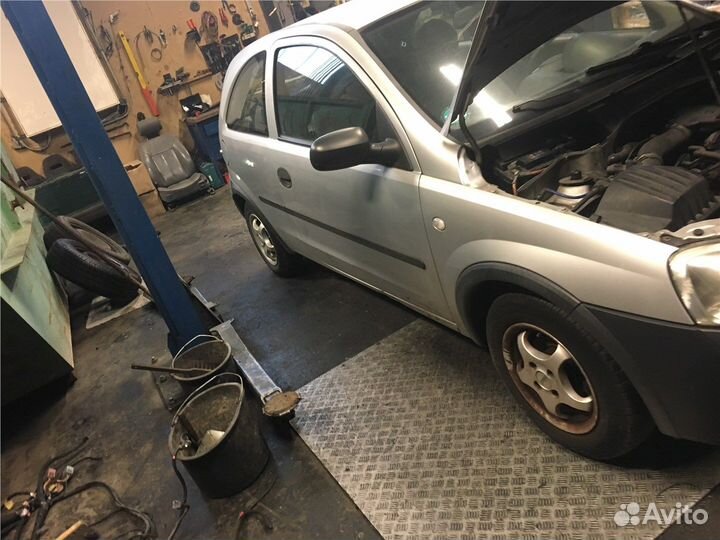 Разбор на запчасти Opel Corsa C 2000-2006
