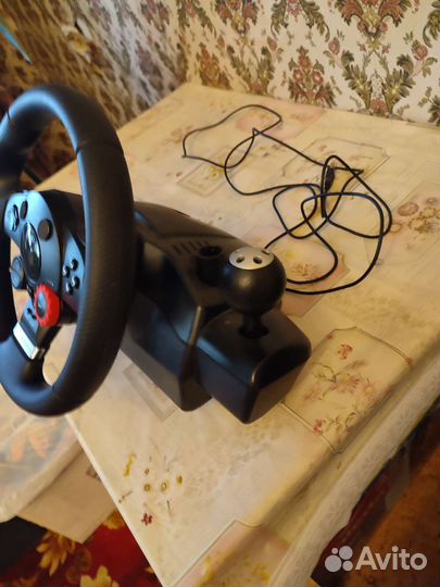 Игровой руль logitech driving force gt