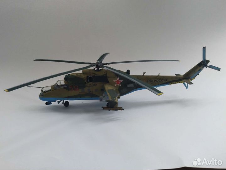 Готовая модель вертолета Ми-24П