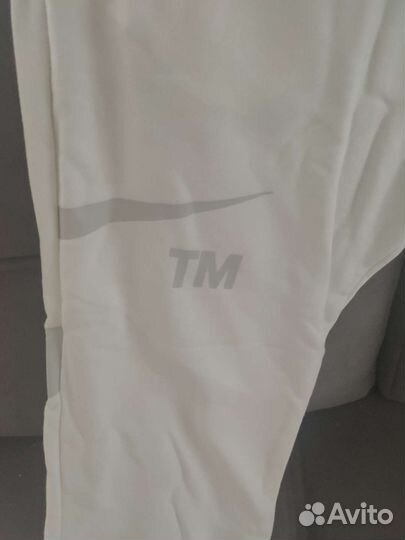 Спортивные штаны nike