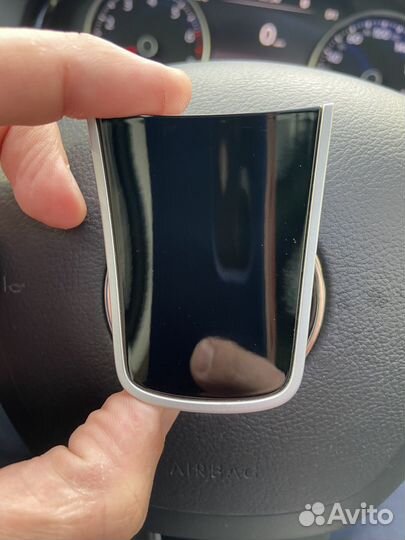 Заглушка рулевого колеса NF, FL 7p6419685