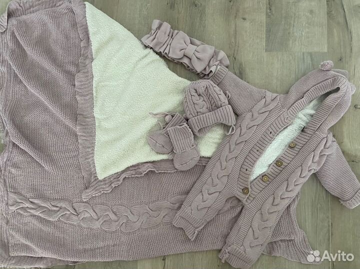 Комплект на выписку вязанный утепленный