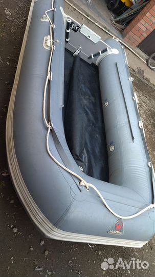 Моторная лодка Yukona 3,3 с мотором sea-pro 5