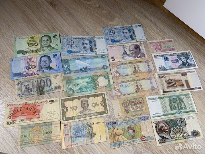 Денежные купюры разных стран. Коллекционирование