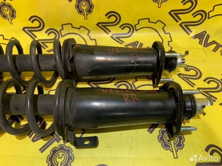 Стойки комплект задние Lexus Gs430 UZS190 3UZ-FE