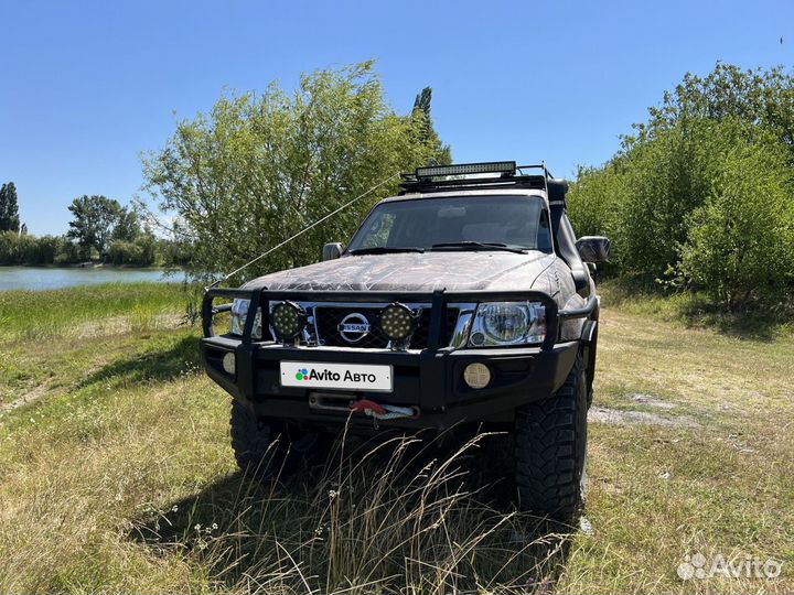 Nissan Patrol 4.8 AT, 2006, 136 700 км