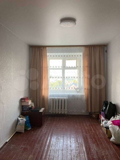 Комната 12 м² в 4-к., 2/5 эт.