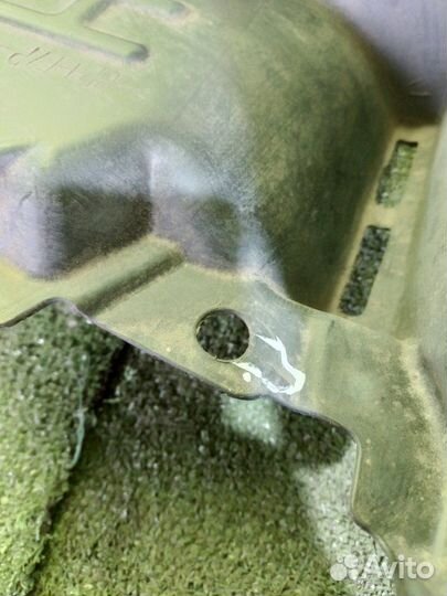 Подкрылок toyota alphard ATH10 Перед. Лев