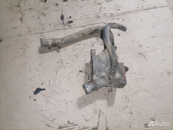 Корпус термостата Митсубиши Мираж 4G15