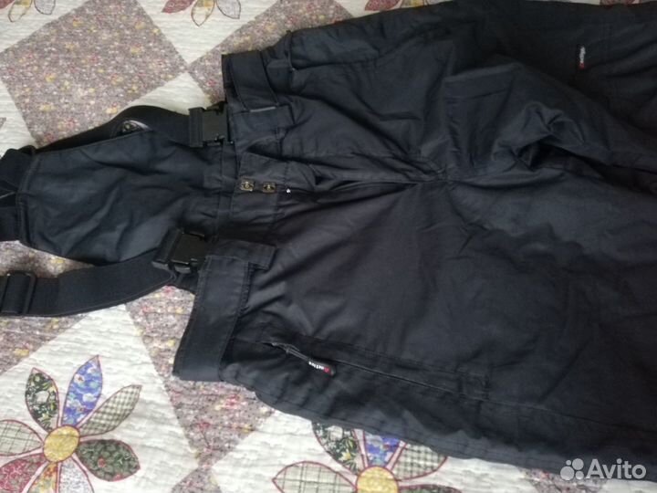 Горнолыжный костюм