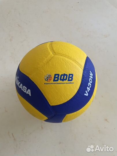 Волейбольный мяч Mikasa v430w