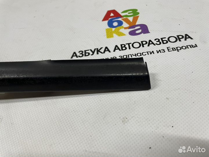 Бархотка стекла наружняя задняя правая Kia Ceed ED