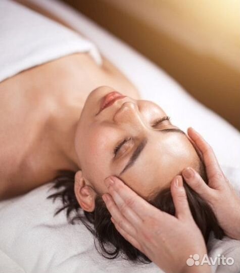 Массажистка в массажный салон