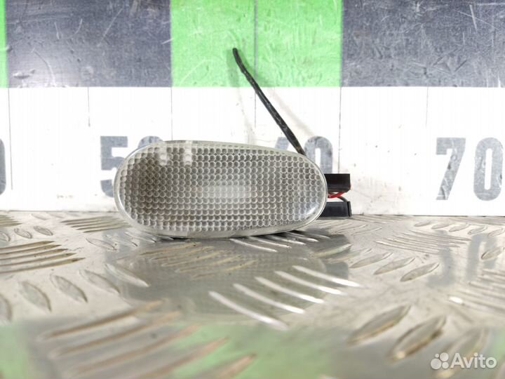 Плафон салонный Opel Omega B