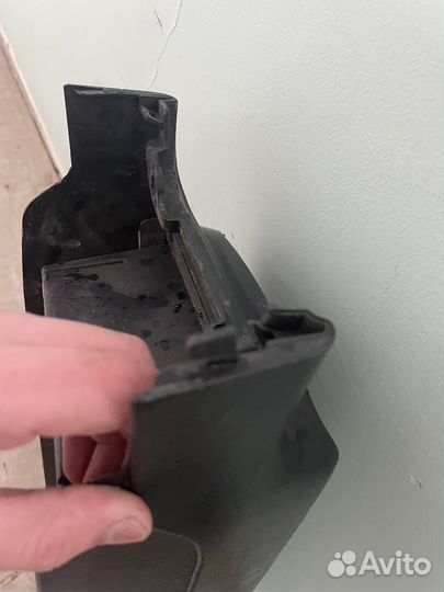 Центральный бардачок Toyota Cresta 90