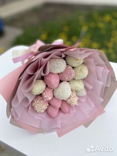 Клубника в шоколаде букеты