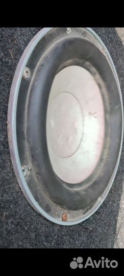 Автомобильный сабвуфер