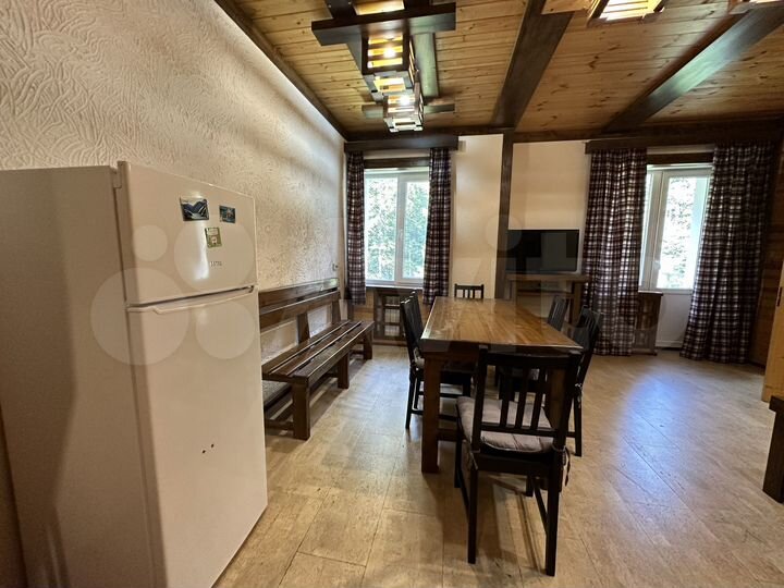 2-к. квартира, 70 м², 6/8 эт.