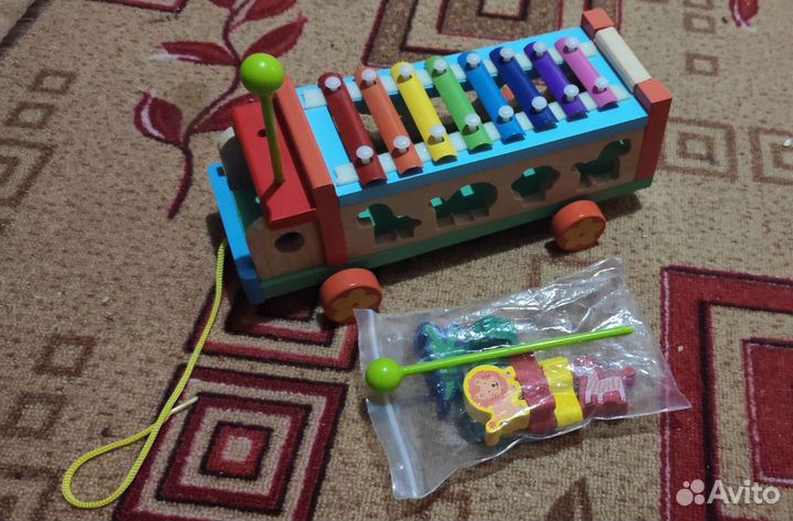 Игрушка 3 в 1 (машинка, ксилофон, сортер)