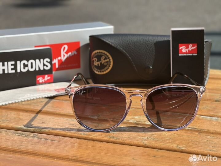 Солнцезащитные очки Ray-Ban Erika RB-4171