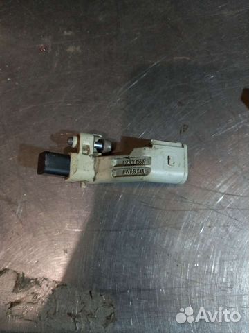 Датчик положения коленвала VW 1.4tsi