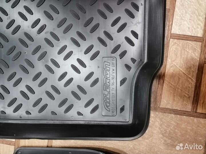 Автомобильные коврики резиновые