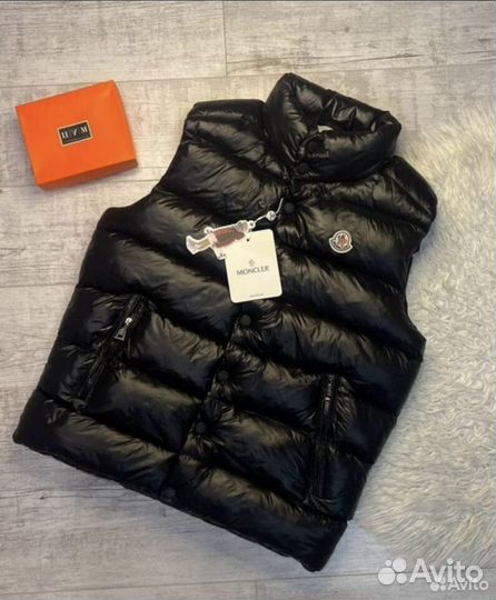 Жилетка Moncler