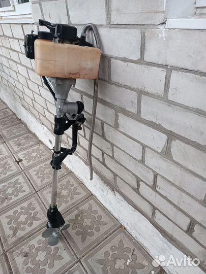 Лодочный мотор