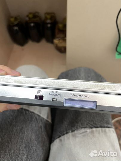 Портативный видеопроигрыватель Shinco SPD-1720T