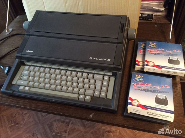 Печатная пишущая машинка olivetti