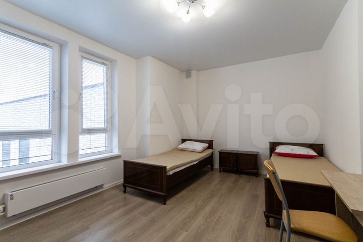 2-к. квартира, 54 м², 3/33 эт.