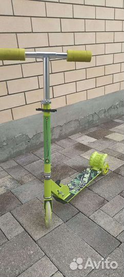 Самокат детский трехколесный