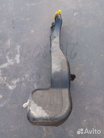 Бачек омывателя Opel Astra H в сборе