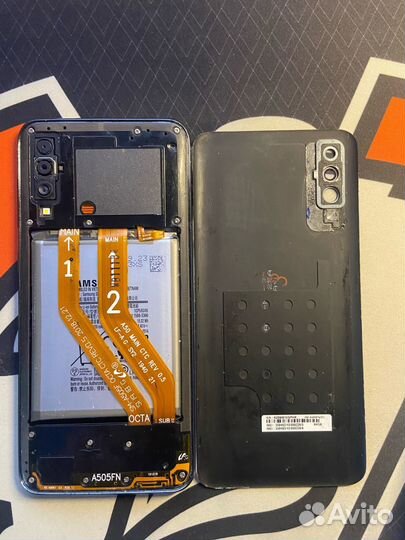 Samsung Galaxy A50, 4/64 ГБ
