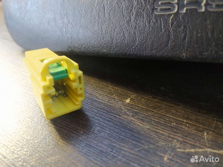 Подушка безопасности пассажира Subaru Legacy BG9